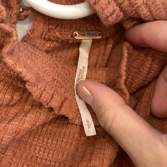 Free people turtle neck waffle long sleeve - small - Picture 2 of 2